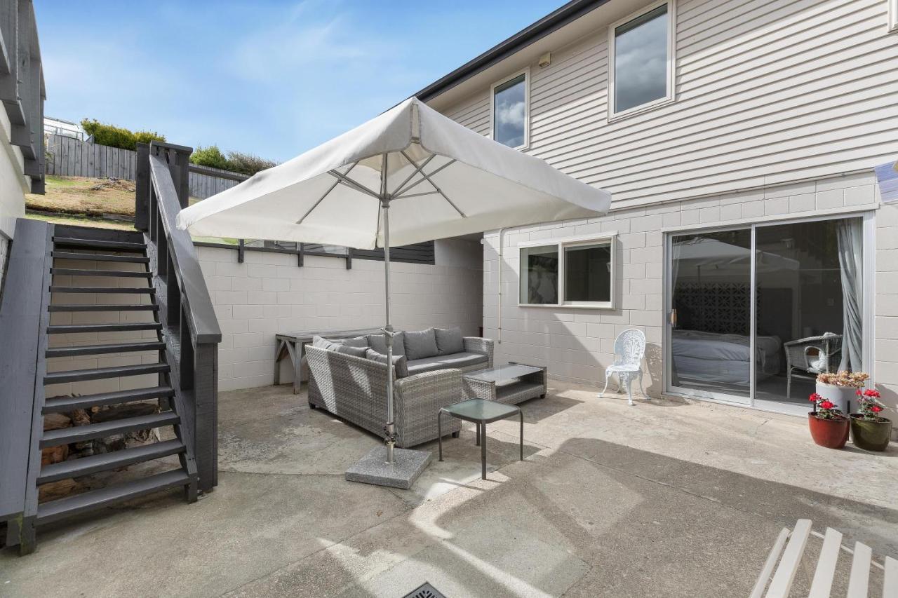 Lake And Mountain View Living Queenstown Exterior foto