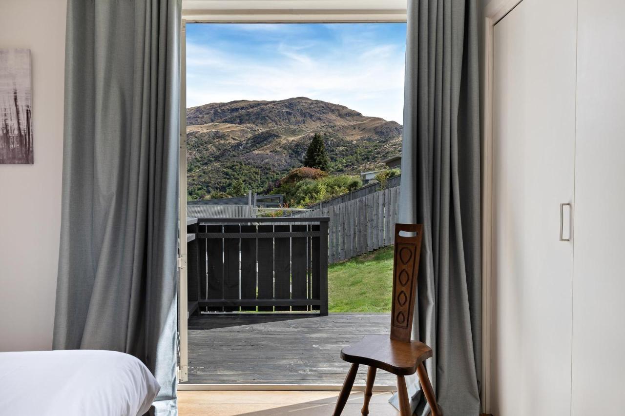 Lake And Mountain View Living Queenstown Exterior foto
